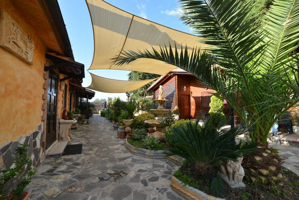 Agriturismo Borgo Dell'Aschetto Marina di Cerveteri ภายนอก รูปภาพ