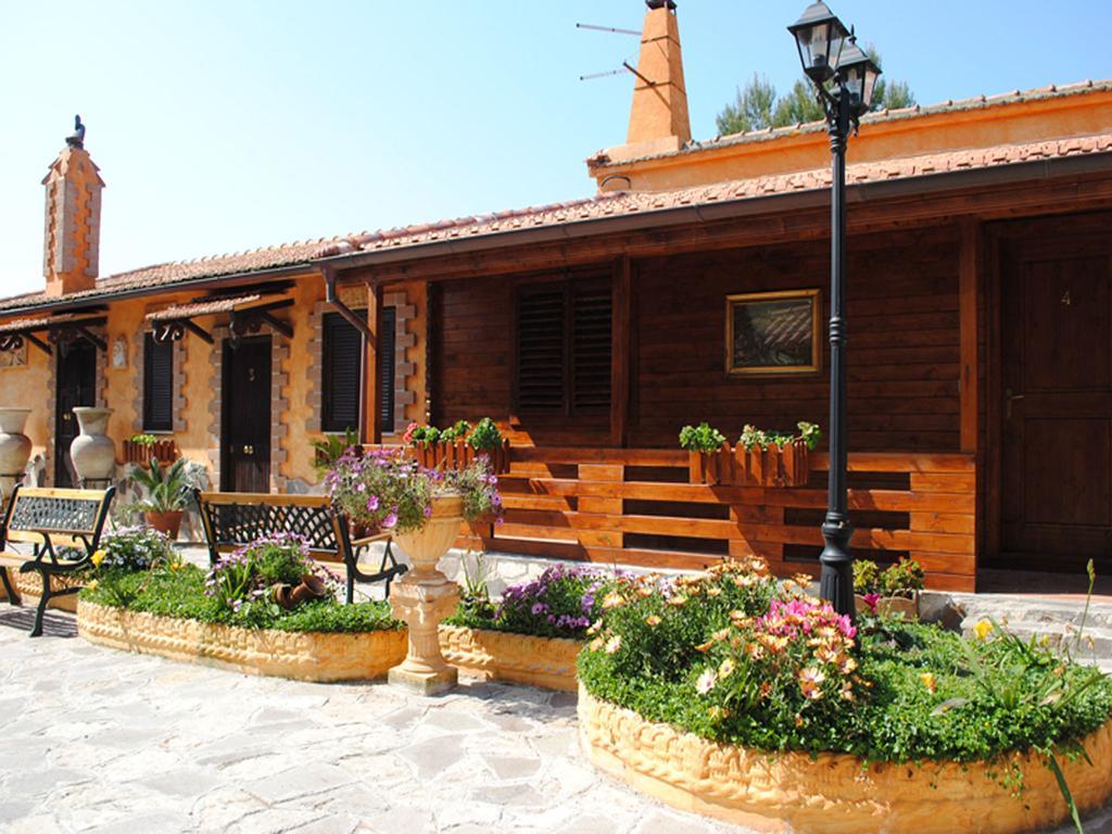 Agriturismo Borgo Dell'Aschetto Marina di Cerveteri ภายนอก รูปภาพ
